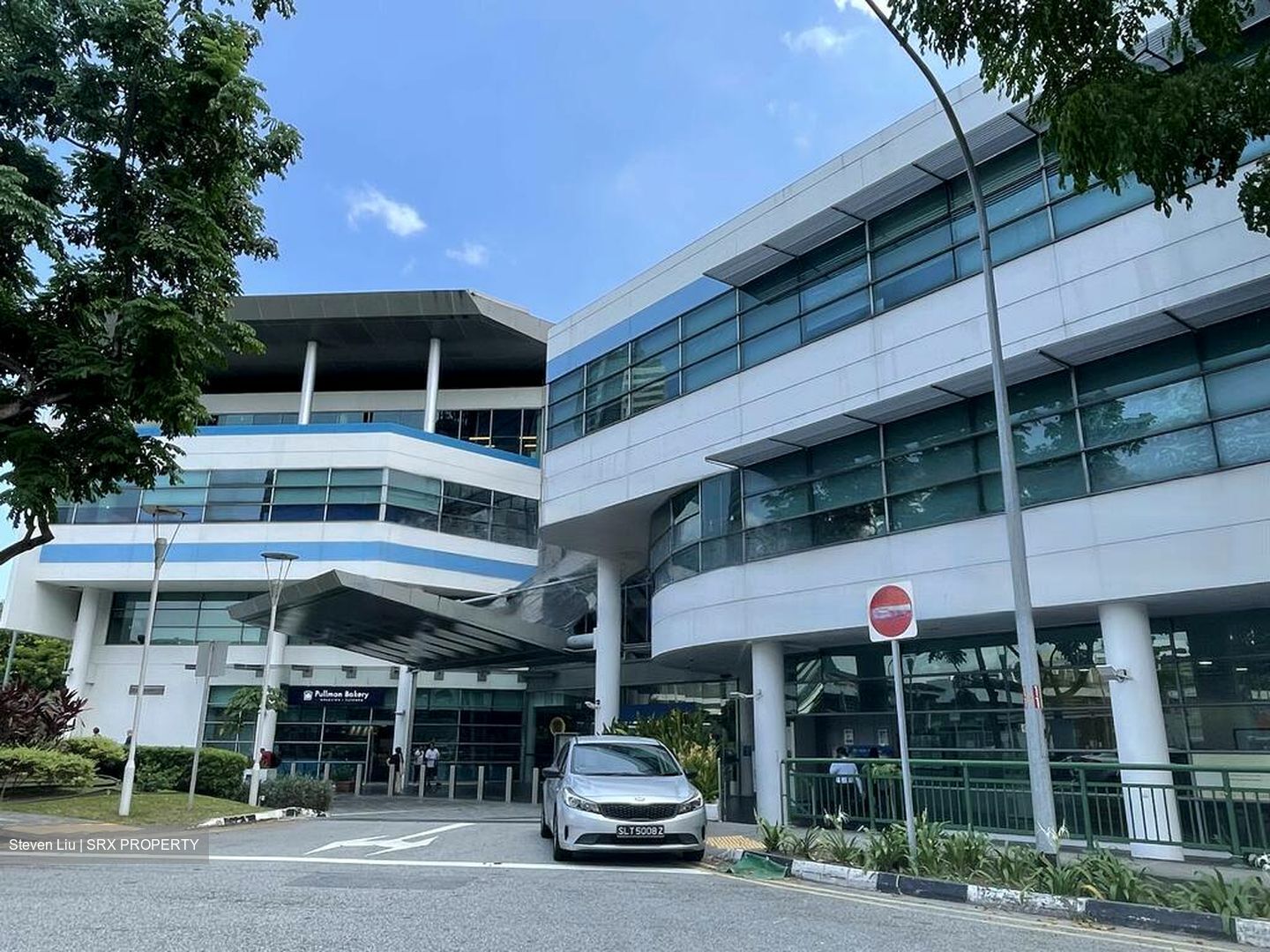 Jurong East Street 13 (D22), Retail #458370781